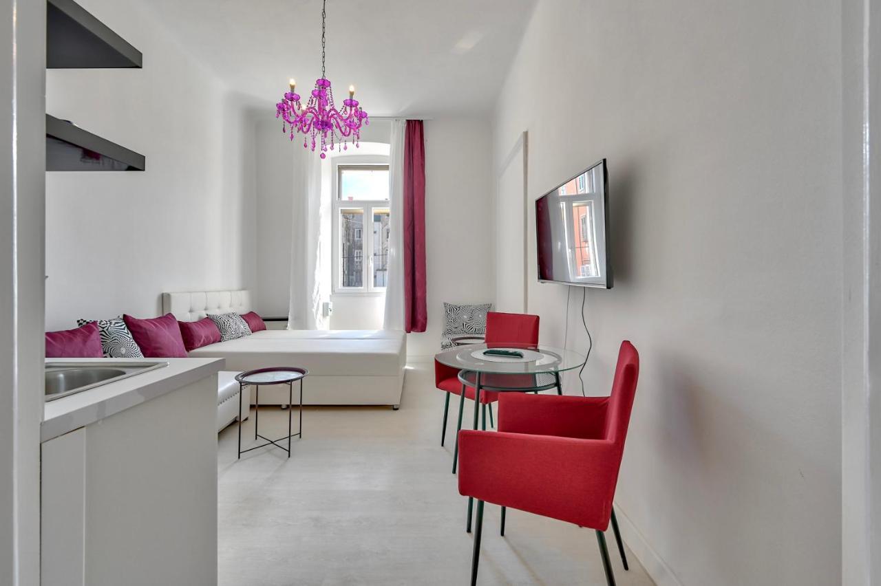 Apartmán Collins Amethyst Center Pula Exteriér fotografie