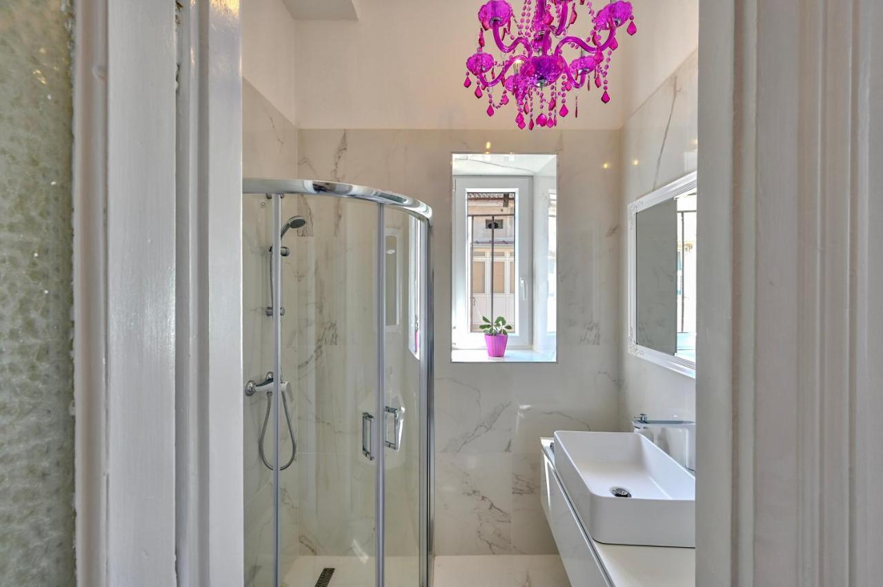 Apartmán Collins Amethyst Center Pula Exteriér fotografie